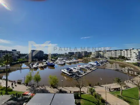 Terrazas de la Bahia. 300