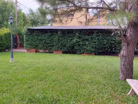 ROLDAN- PUNTA CHACRA - CASA EN ALQUILER - AMPLIO PARQUE - PISCINA