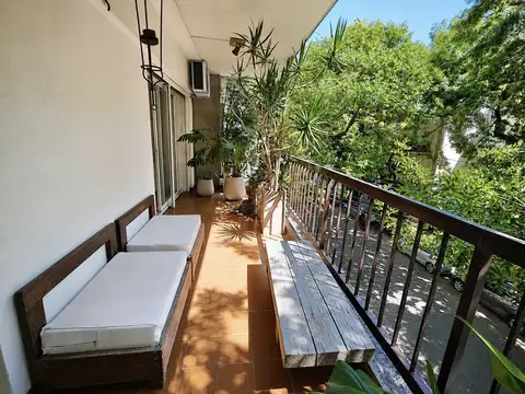 VENTA 4 AMB CON DEP COCHERA Y BAULERA REMODELADO A NUEVO EN LAS CANITAS