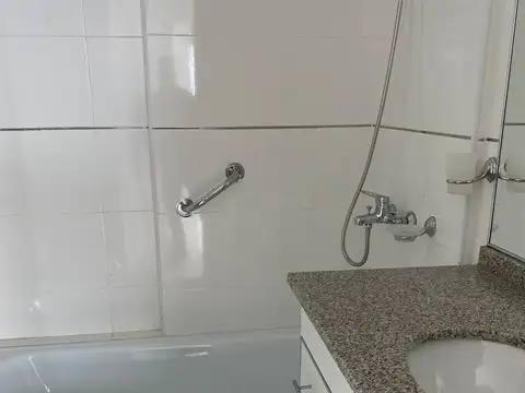 HERMOSO DEPARTAMENTO FRENTE AL MAR