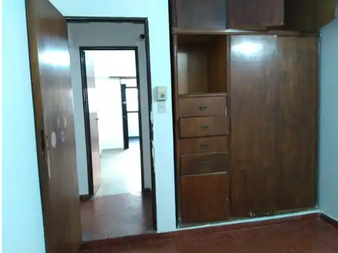 Casa 3 ambientes 105mts.cub., patio, entrada de auto, parril