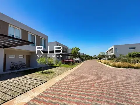 Townhouses en Pilará