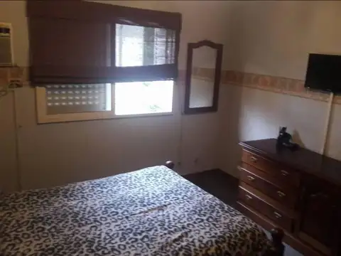 Casa 2 ambientes con 1 baño