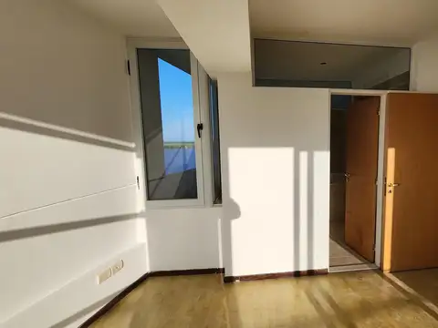 Piso Exclusivo con Vista Franca al Río