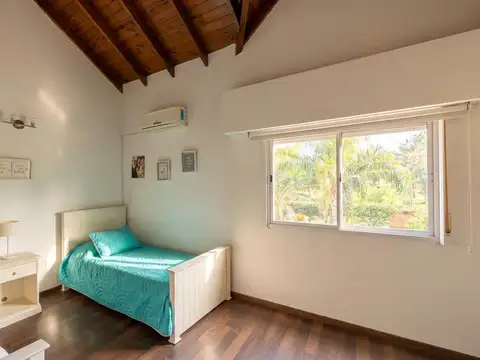 Casa en Venta 6 ambientes - Galeria Quincho Pileta - Barrio cerrado Quintas del Sol Ezeiza