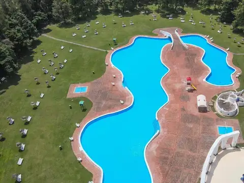 Terreno en Venta 20  mts Fondo