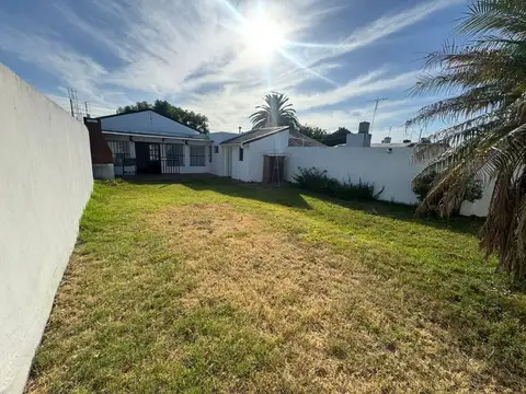 VENTA CASA-EXC. ESTADO -3 AMBIENTES-APTO CREDITO