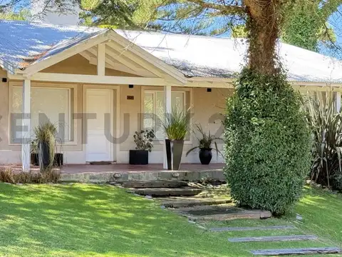 CASA EN VENTA EN PINAMAR
