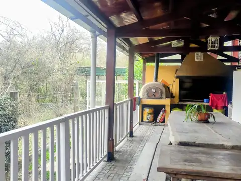 Casa en Venta con 4 cocheras