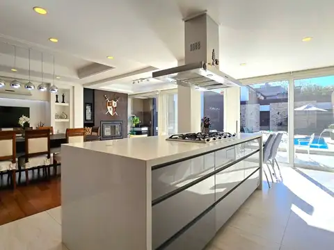 Casa en Venta de 4 dormitorios