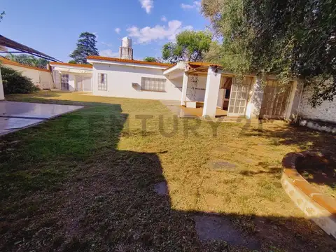 Venta Casa Alto Verde. Esquina Premium 800m². Gran Potencial Comercial y Residencial.