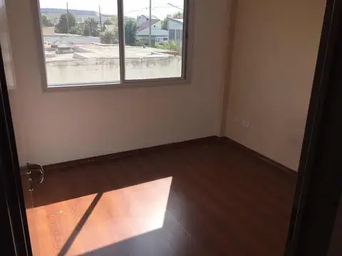 Depto Tipo Casa en Venta en Castelar, USD 84.900