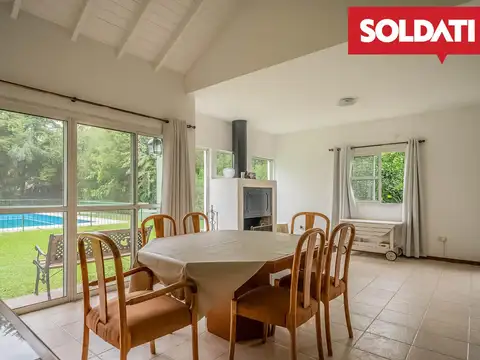 Casa de 3 dorm en Golfer’s Country Club – Jardín con pileta   galería – Apta crédito