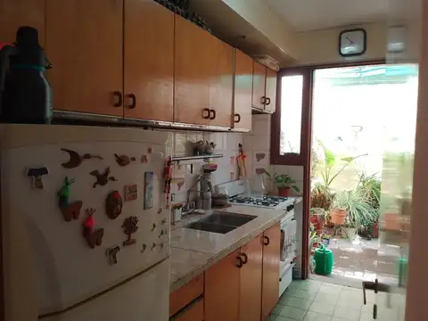 Departamento 5 ambientes con 2 baños