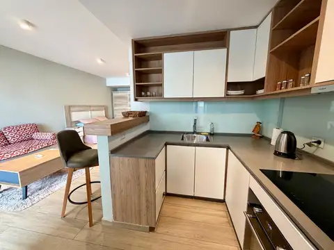 Venta de monoambiente amoblado en Caballito