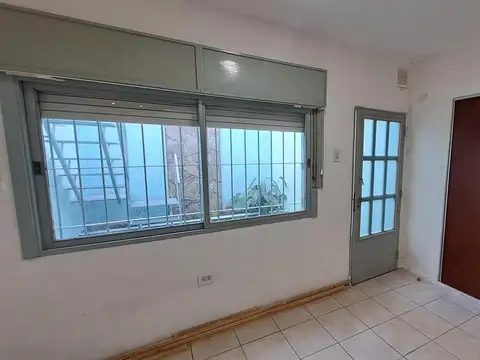Depto Tipo Casa Monoambiente con 1 baño