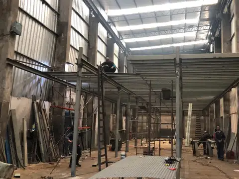 Galpon en Venta en Loma Hermosa, USD 850.000