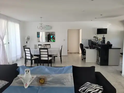 Casa en Venta en Haras Del Sur 2, USD 240.000