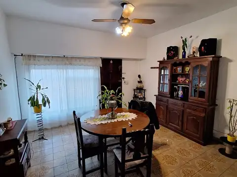 Depto Tipo Casa en Venta 45 años
