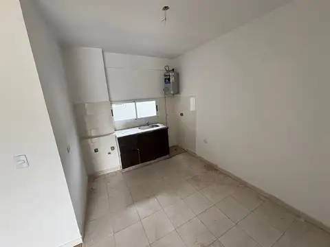 Departamento 3 ambientes con 1 baño