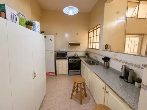 Depto Tipo Casa en Venta con 1 cocheras