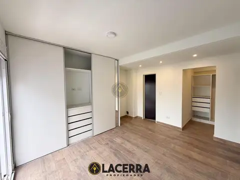 Edificio en venta 13 unidades y 6 cocheras en venta en Villa Ballester