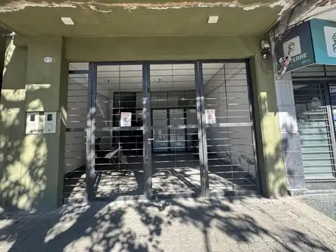 LOCAL COMERCIAL EN ALQUILER - SAN JUAN 1076