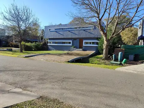 Casa en Alquiler de 4 dormitorios