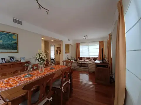 Casa en Venta en Villa del Parque, USD 370.000