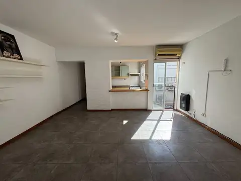 VENTA PH DE 2 AMB C/TERRAZA FLORES- APTO CREDITO