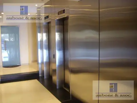 Oficina en Alquiler al Este