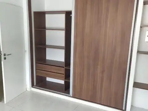 Departamento en Alquiler en Granadero Baigorria, $ 800.000
