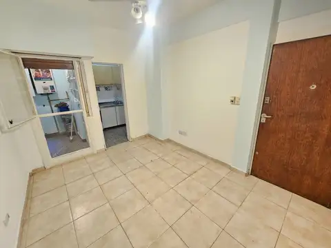 Uriarte 2200, Piso 1