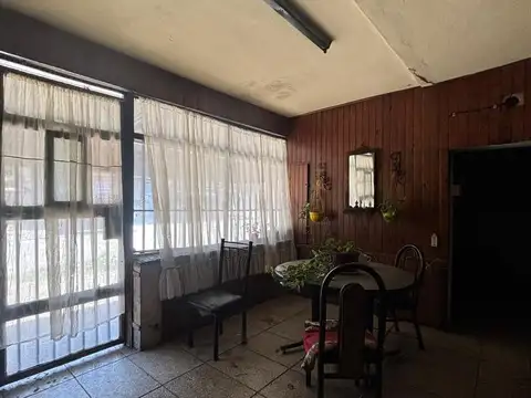 LOCAL COMERCIAL + CASA DE 3 AMBIENTES + DEPARTAMENTO DE 3 AMBIENTES