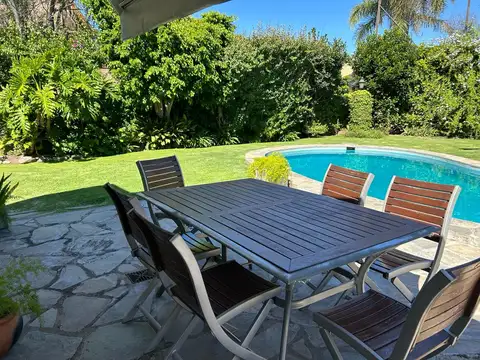 Casa 6 ambientes con 3 baños