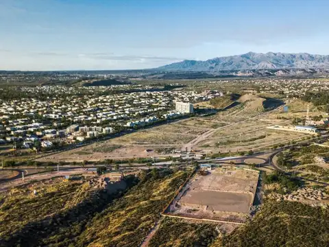 Terreno en Lunlunta