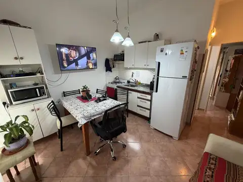 PH DOS AMBIENTES, CON PATIO, EN VENTA. - MORON