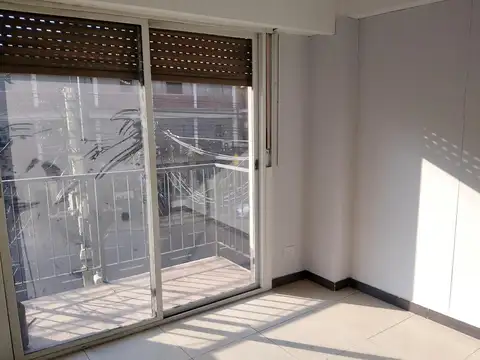 Departamento en Alquiler en Almagro, $ 900.000
