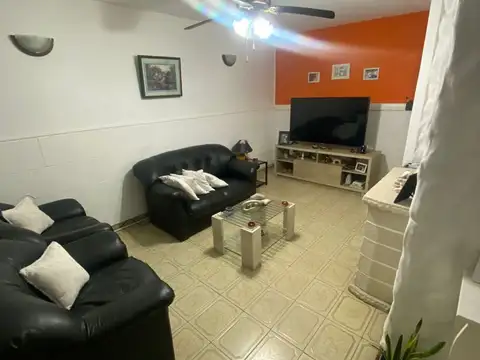 Casa en Venta en Caseros, USD 145.000