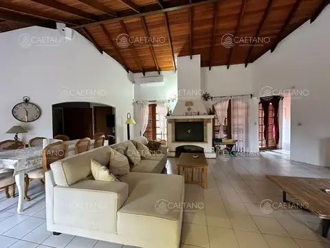 Casa en Alquiler Temporal de 4 dormitorios