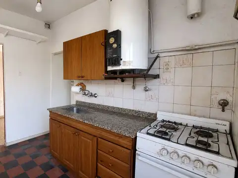 Casa en Venta 2 ambientes Quilmes oeste a reciclar
