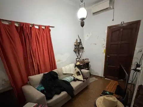 Casa 2 ambientes con 1 baño