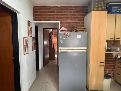 Casa 4 ambientes con 1 baño