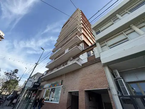 Departamento 2 dormitorios, en Campana.