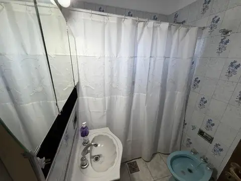 Depto Tipo Casa en Alquiler de 4 ambientes