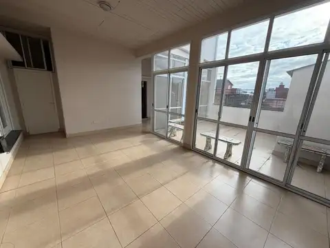 Depto Tipo Casa en Alquiler en Wilde, $ 1.000.000