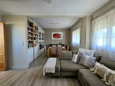 Depto Tipo Casa en Venta de 3 dormitorios
