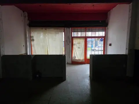 Local en Alquiler en Villa Luzuriaga, $ 1.250.000