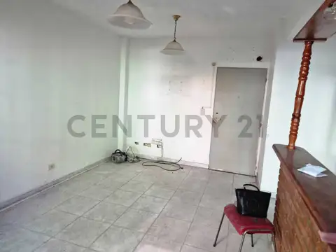 Oficina 4 ambientes con 1 baño