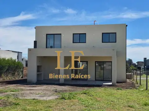 Casa en Venta en Pilar Del Este, USD 187.000